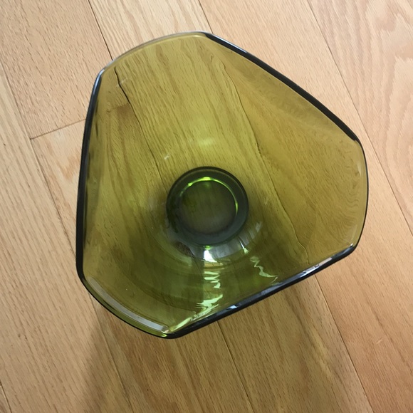 Vintage Anchor Hocking Olive Green Glass Serving Bowl - Picture 6 of 9